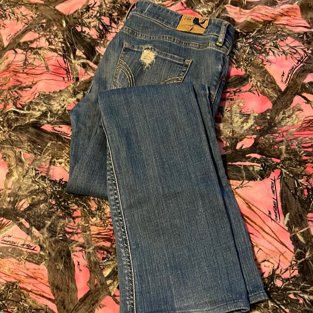 Hollister jeans holey